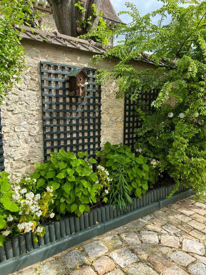 Le Jardin Cathedrale Bed and Breakfast Chartres Exteriör bild